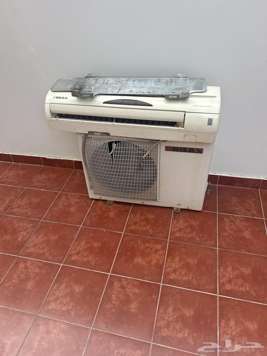 Air conditioner and aluminum windows63016744262403111
