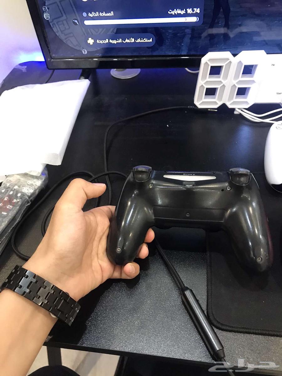 يد سوني 463012238808834111