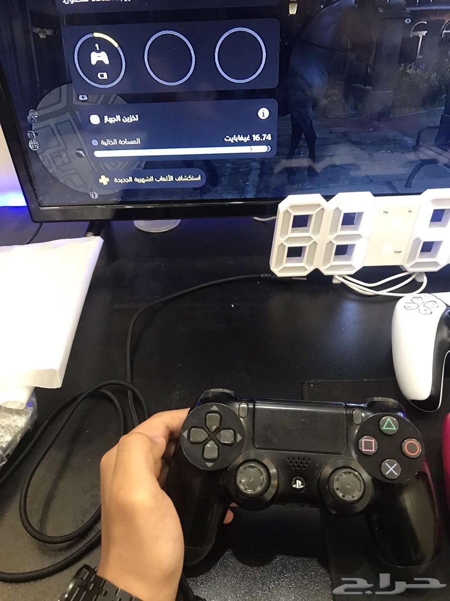 يد سوني 463012238808834114