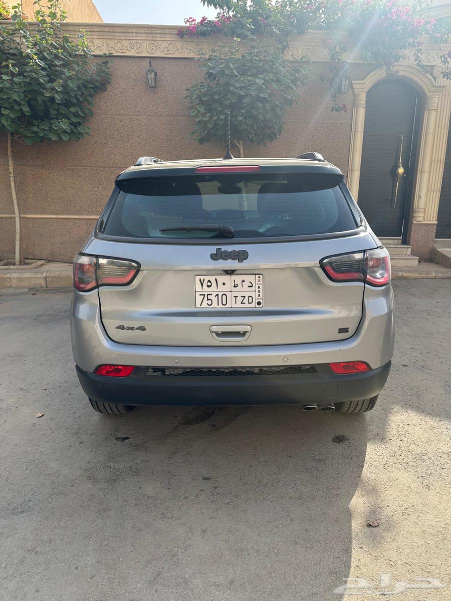 جيب كومباس 202063012527527298113