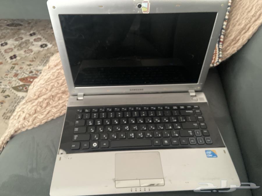A Windows 7 computer for study, there is minor damage at the charger port.63013135667843111
