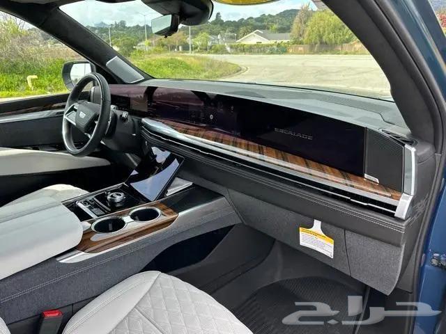 2025 Cadillac Escalade Sport Platinum, nearly new, discounted price63290547793025114