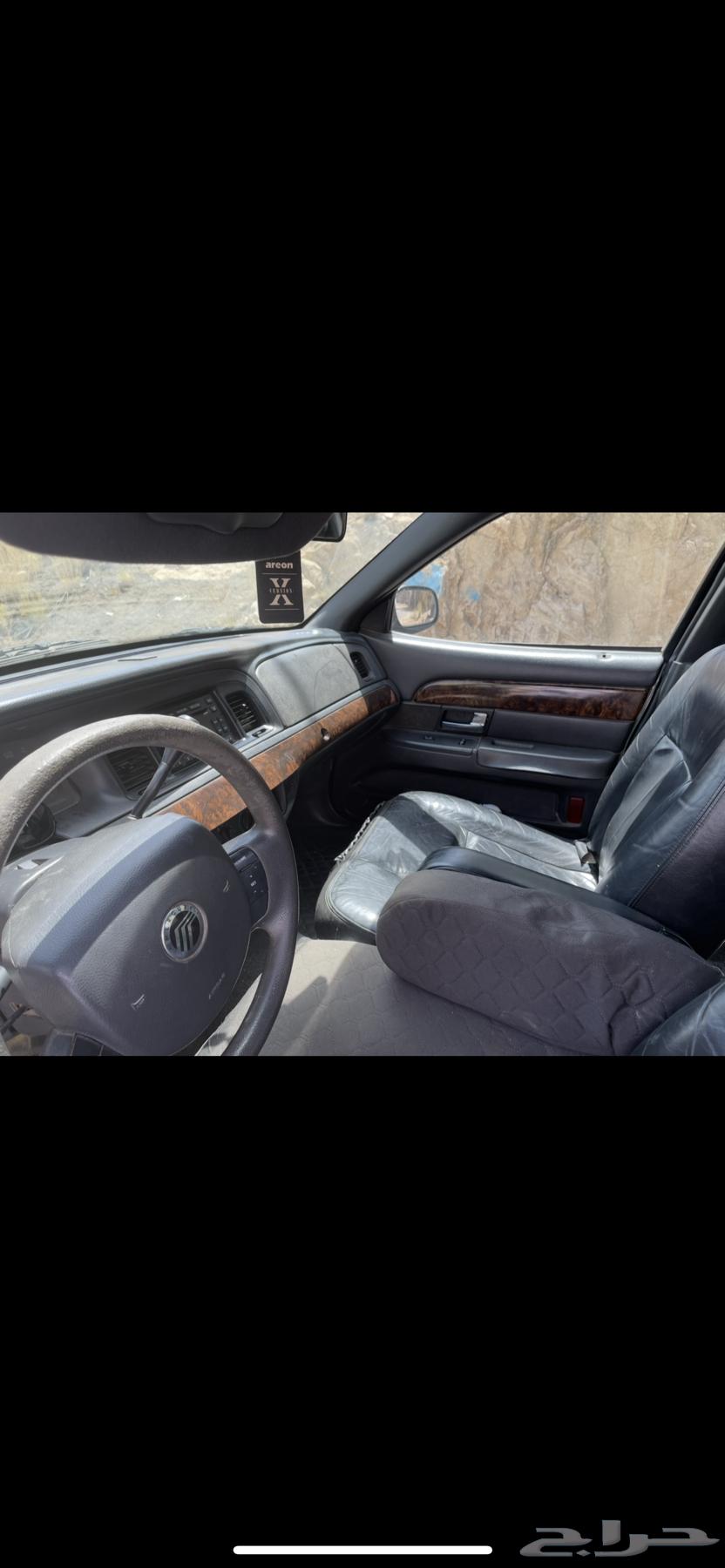 Clean Ford Marquis, recently painted, not inspected, country of origin: Saudi Arabia, rear left door spray painted63013013084802113