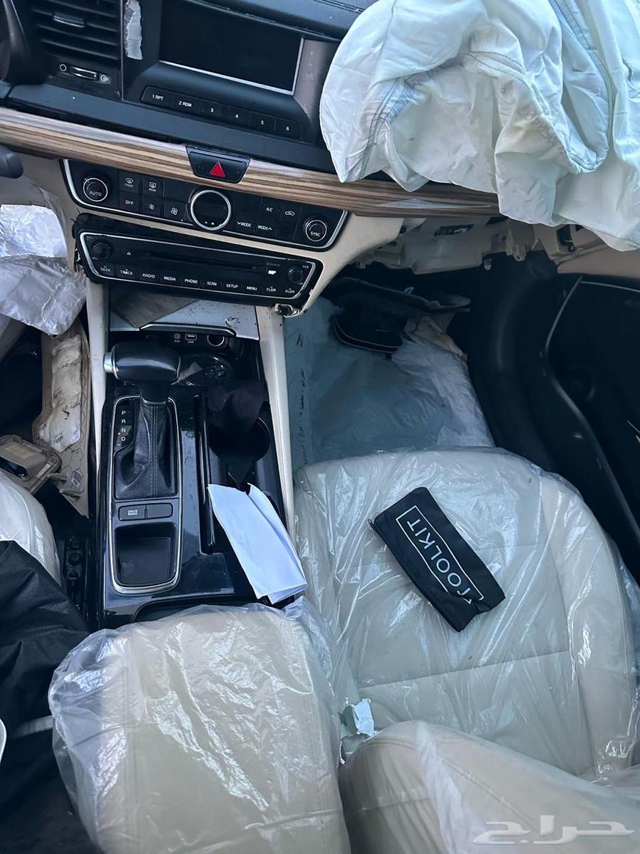Kia Kadenza 201863016590489986112