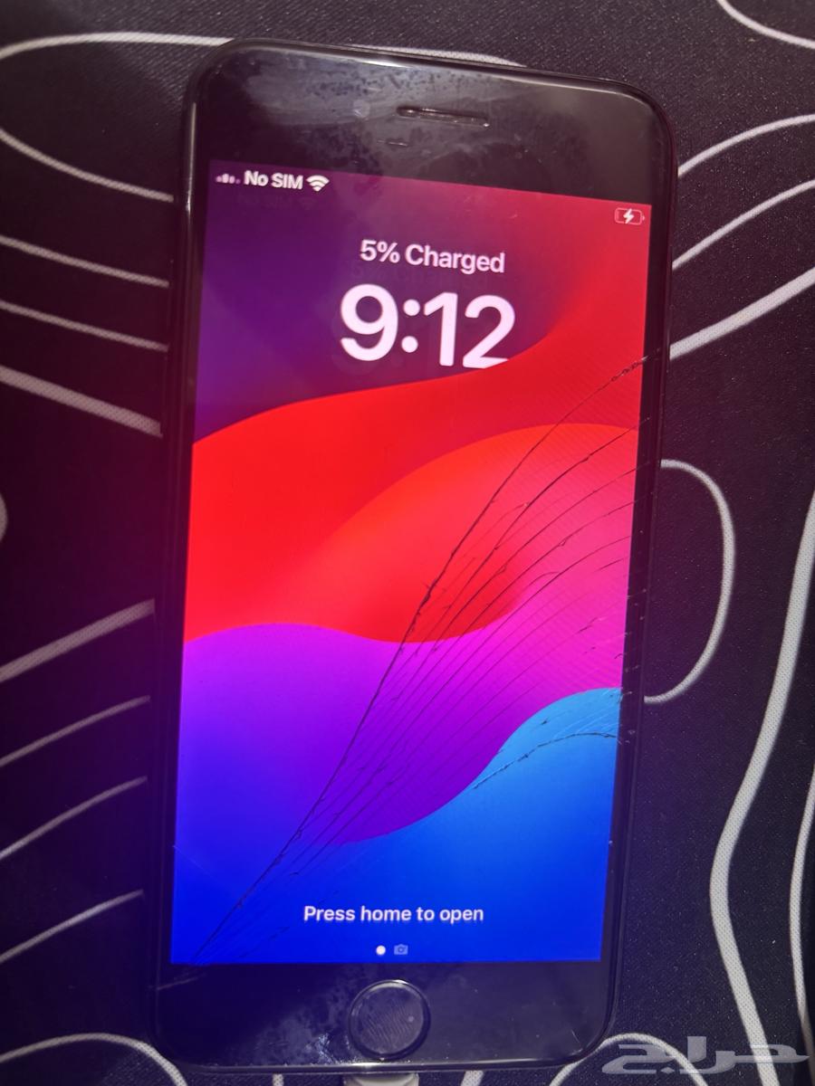 ايفون SE الجيل الثاني 128 قيقا63218523816706111
