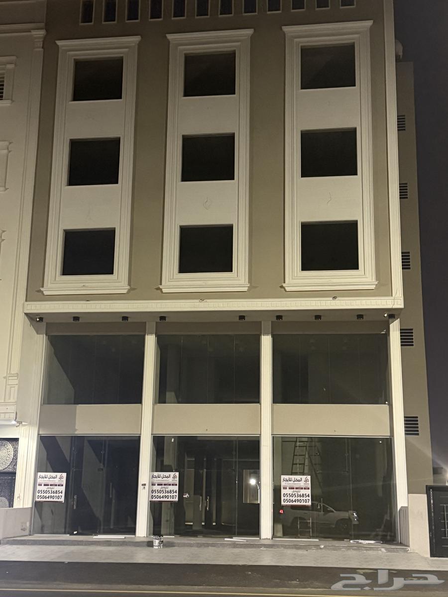 Commercial shops for rent63010622384899112