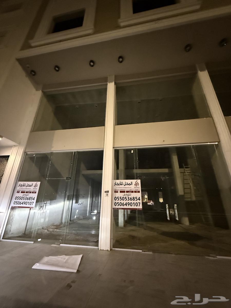 Commercial shops for rent63010622384899111