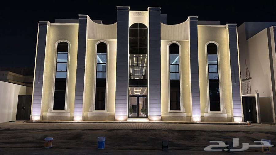 للبيع عمارة 26 شقة بحي الصفاء حفر الباطن630129493072671118