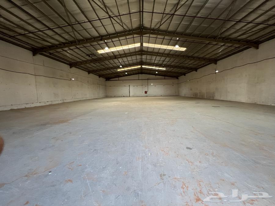 مستودع للإيجار