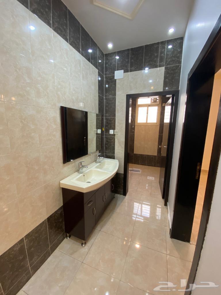 للبيع شقه 5غرف بسعر مميز وموقع ممتاز63012947133697114