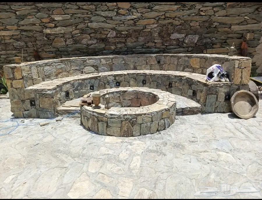 A small and large stone saying, but with both passages wearing63013832196355114