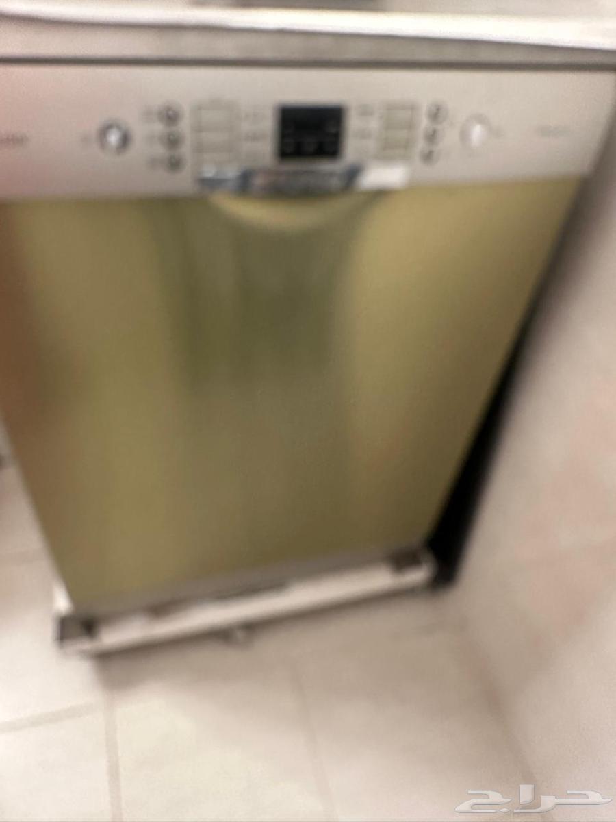 Semi-new dishwasher632568102434591124