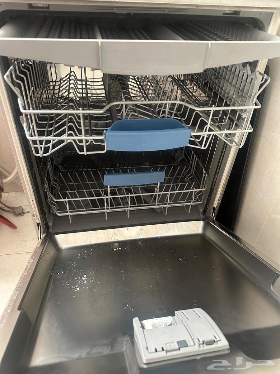 Semi-new dishwasher63256810243459112