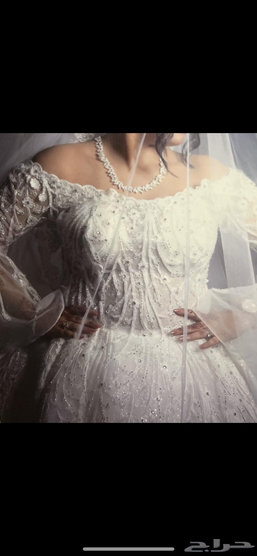 Wedding dress for sale, worn only once on the wedding day63225450597634113