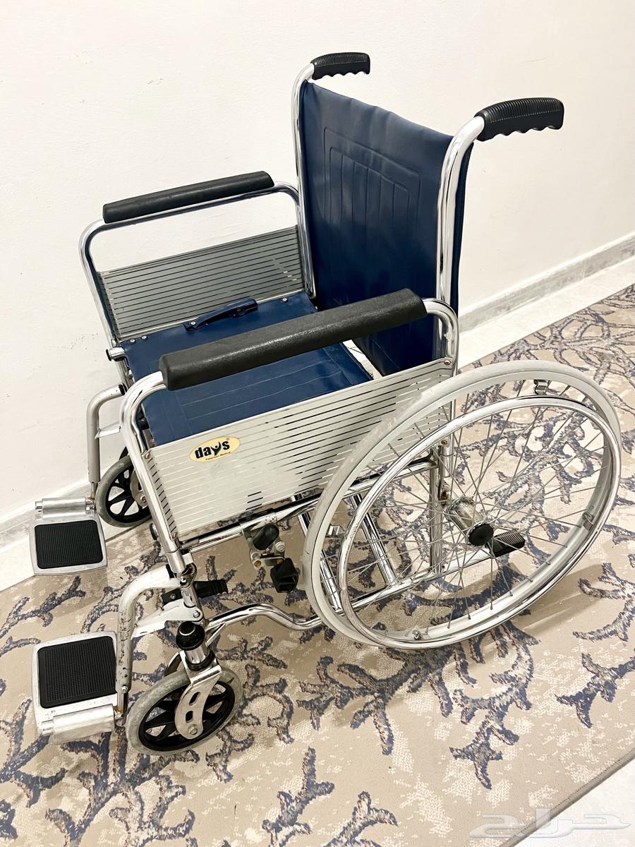 Large wheelchair63081436297603111