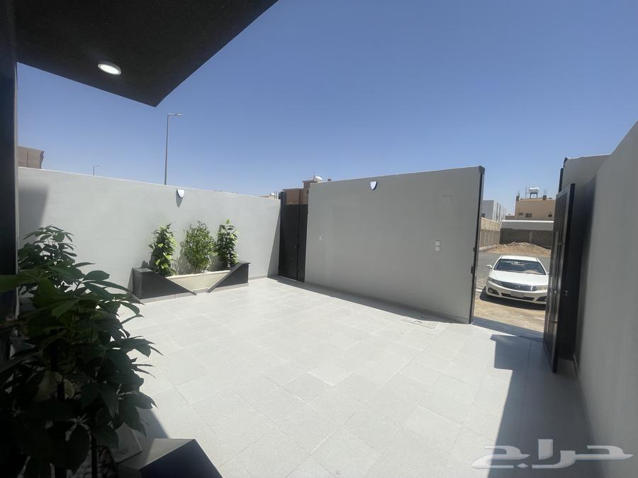 Ground floor apartments for sale in Al-Safa district, 5 rooms and a living room63012957763842111