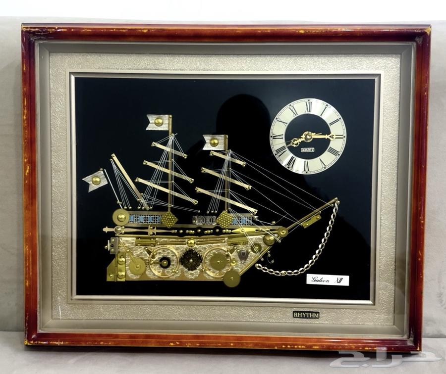 A classic wooden clock frame made of linden wood in the shape of a sailboat.63152048060674112