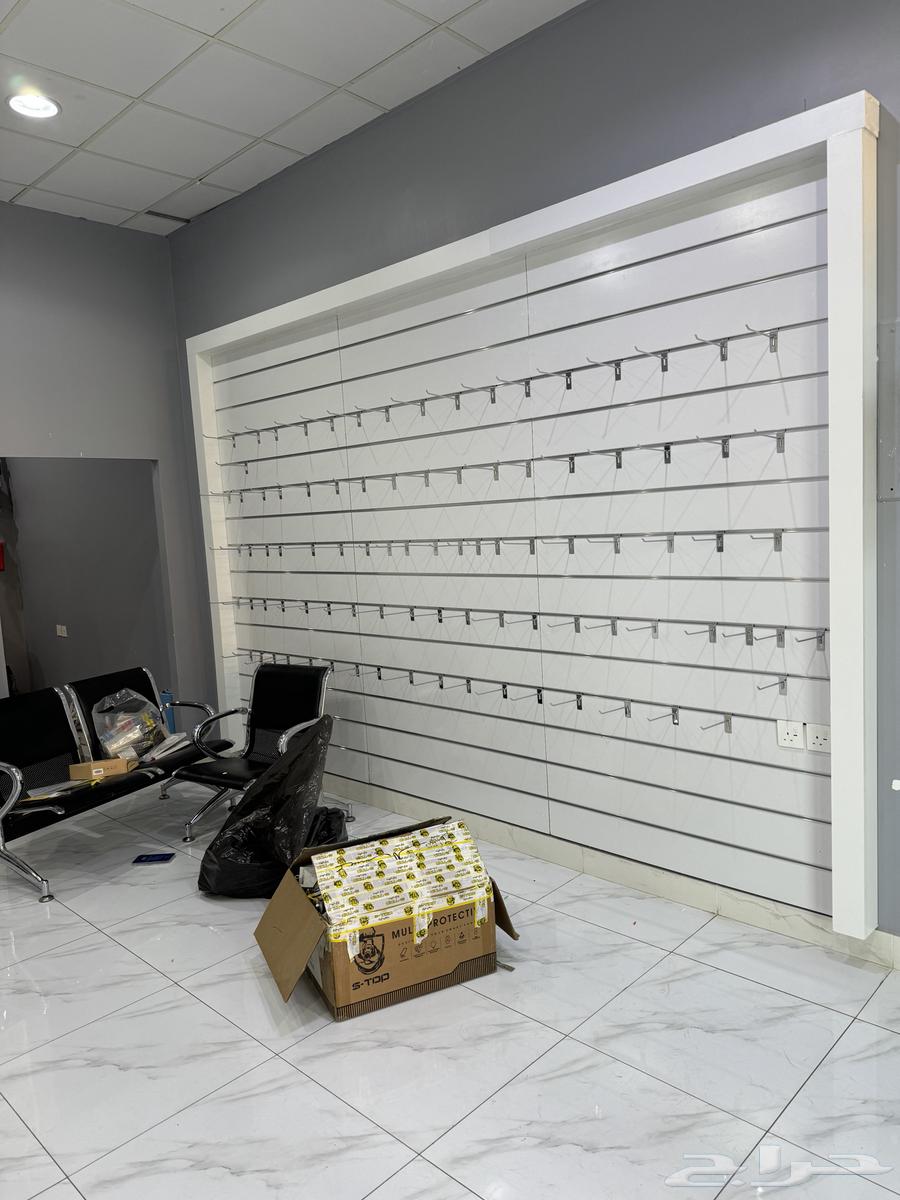 Decorations for a communications store63441111753857111