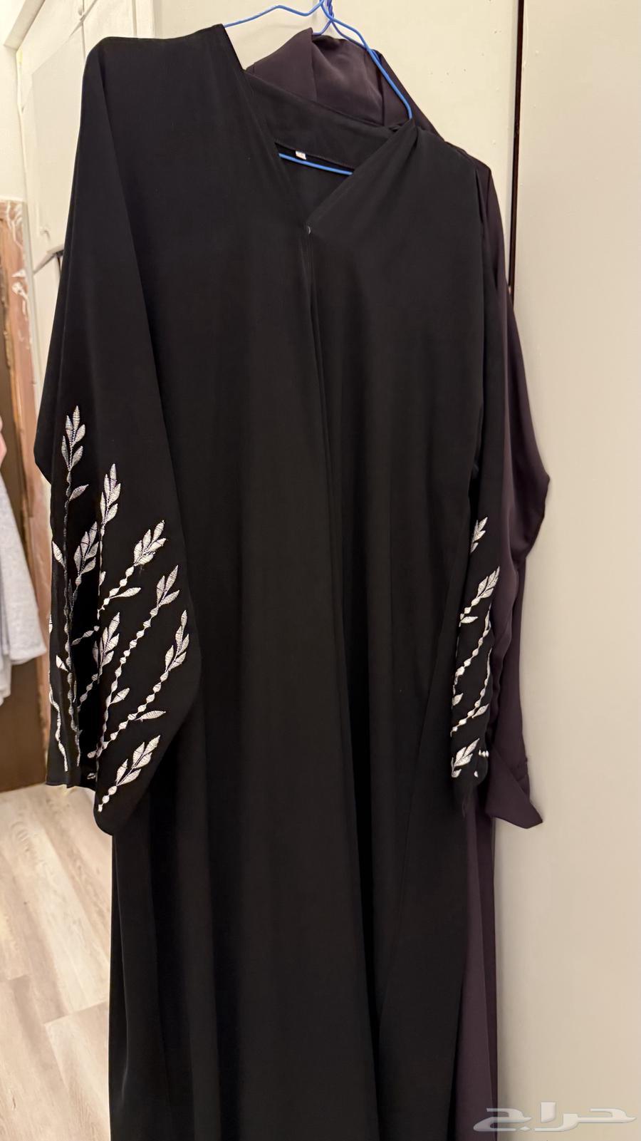 Black abaya with silver embroidery, size 5863422506706177112