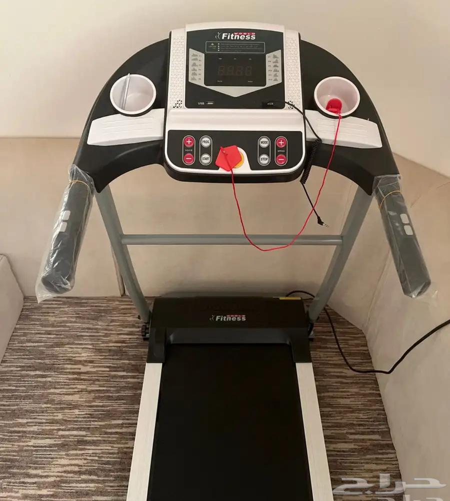 Fitness equipment: treadmill and stationary bike, new, used once63419901640450111
