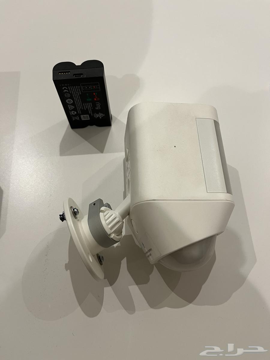 Wireless outdoor camera with charging by Ring company63420463550850111