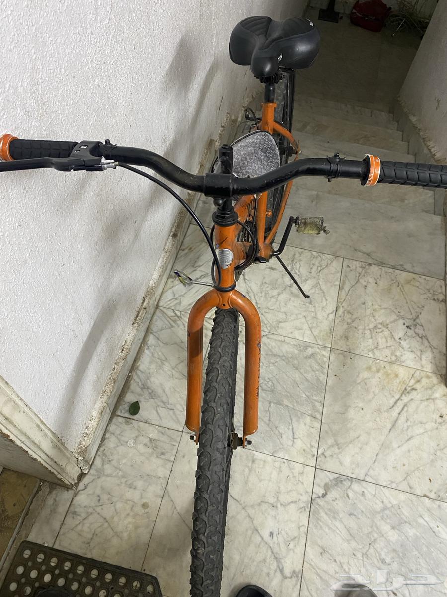 A sports bike63420433242498110