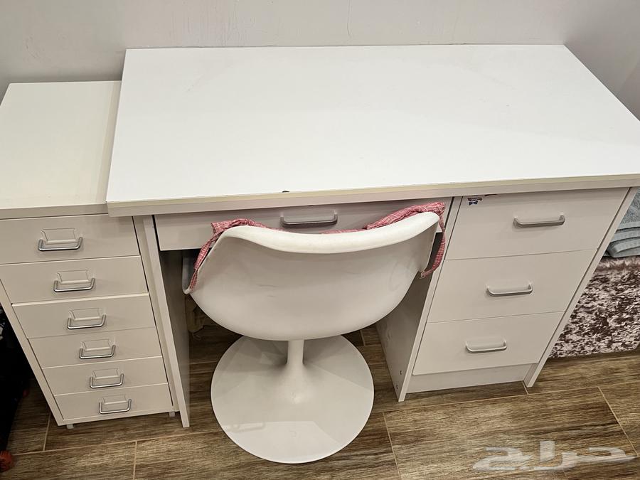 Office and side drawers63422129385986112