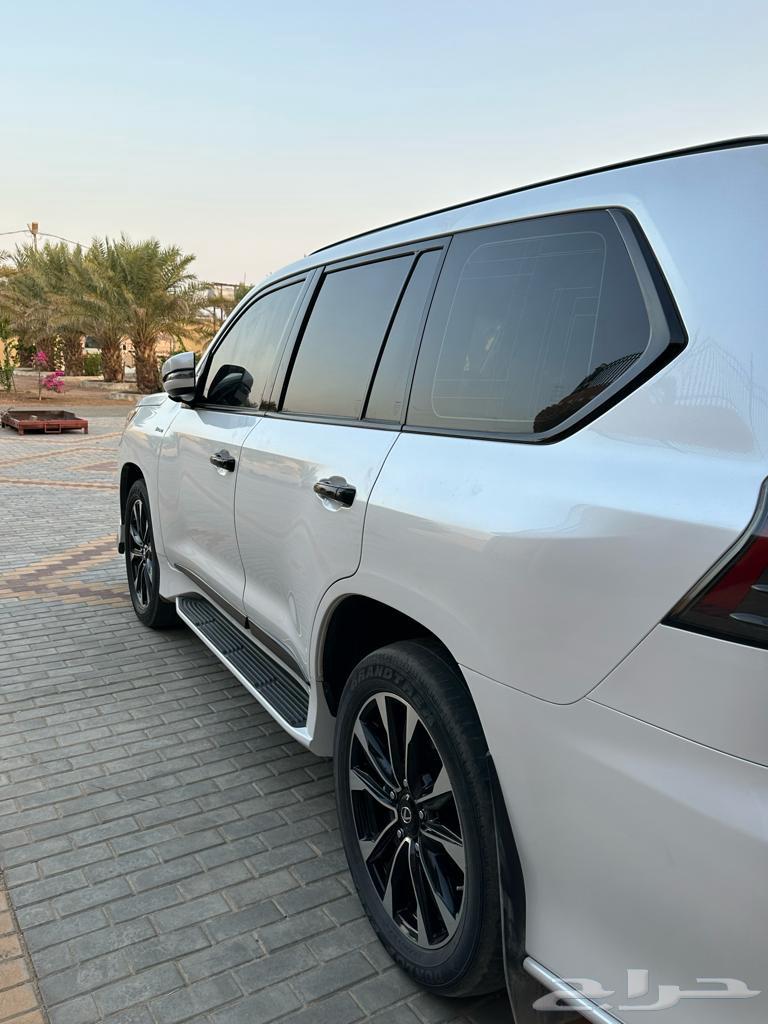 Lexus 2020 Black Edition63611977454851113