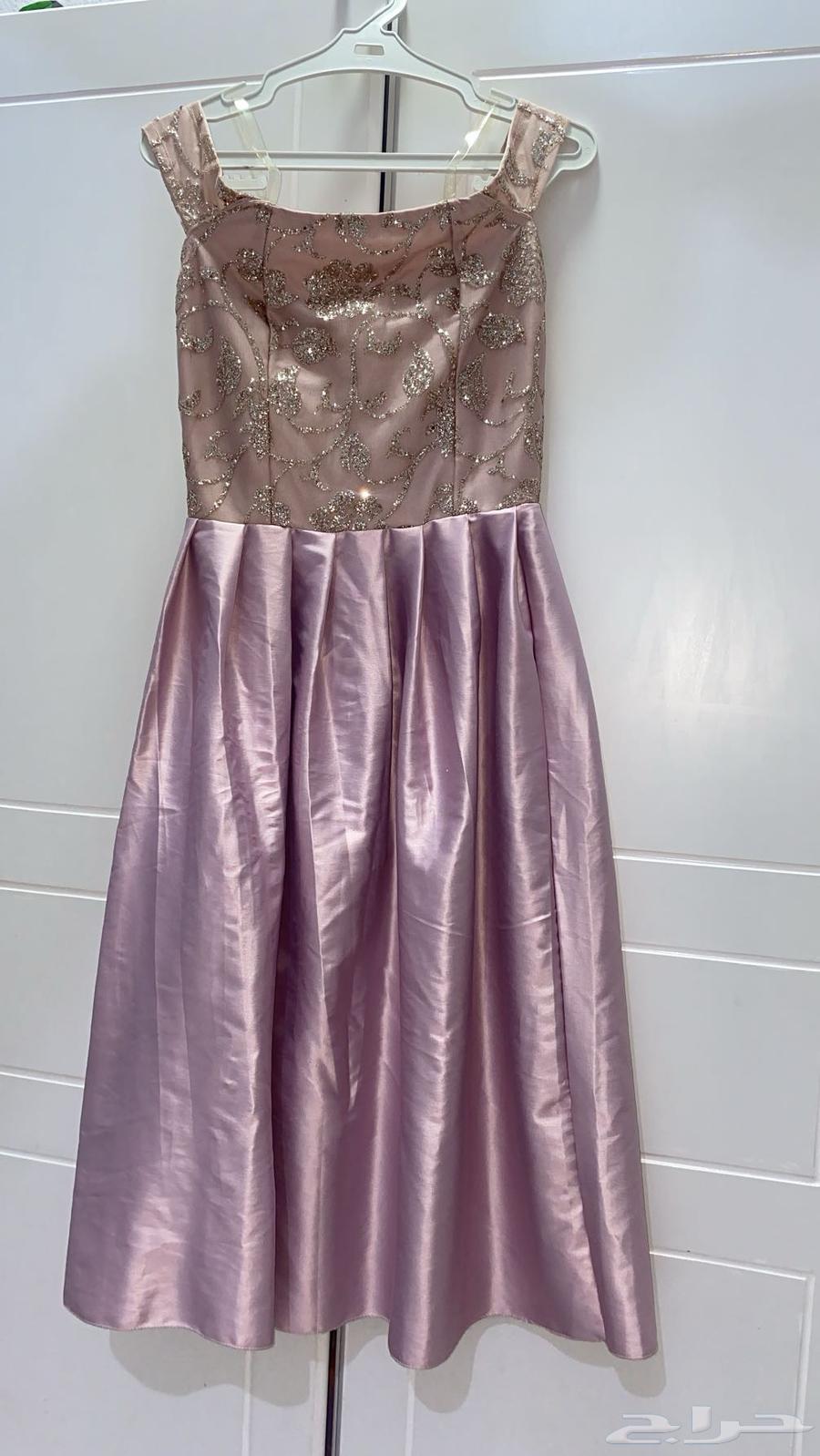 New dresses that have never been used63419759308162111