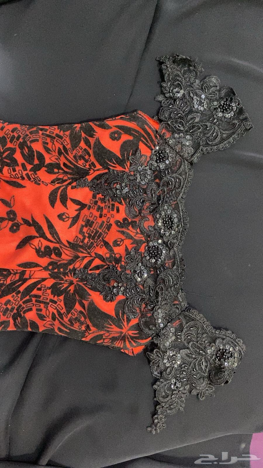 New dresses that have never been used63419759308162114