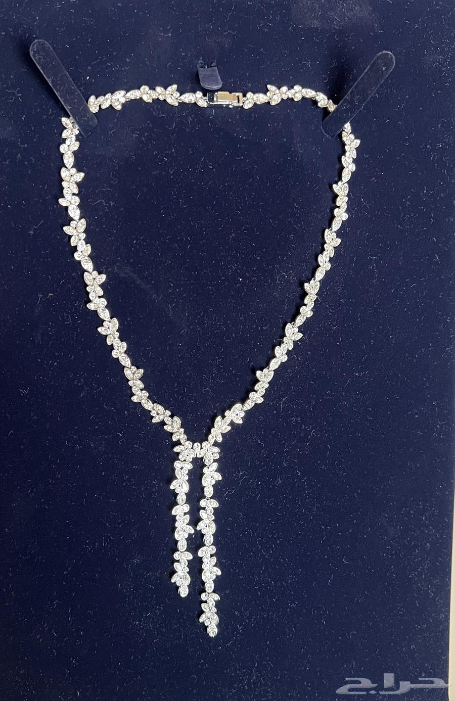 سوارفسكي طقم عقد واسواره وخاتم63417723291651111
