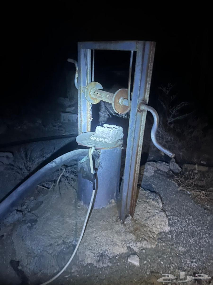 Discovery of water from artesian wells and drilling of wells63032715754115113