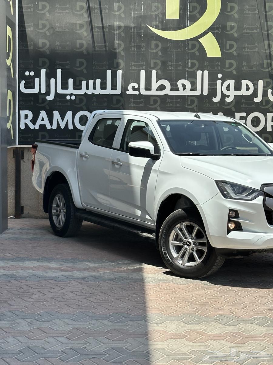 Isuzu D-Max - 5,000 km odometer - 2023 without double cab (Sold)63611991022466111