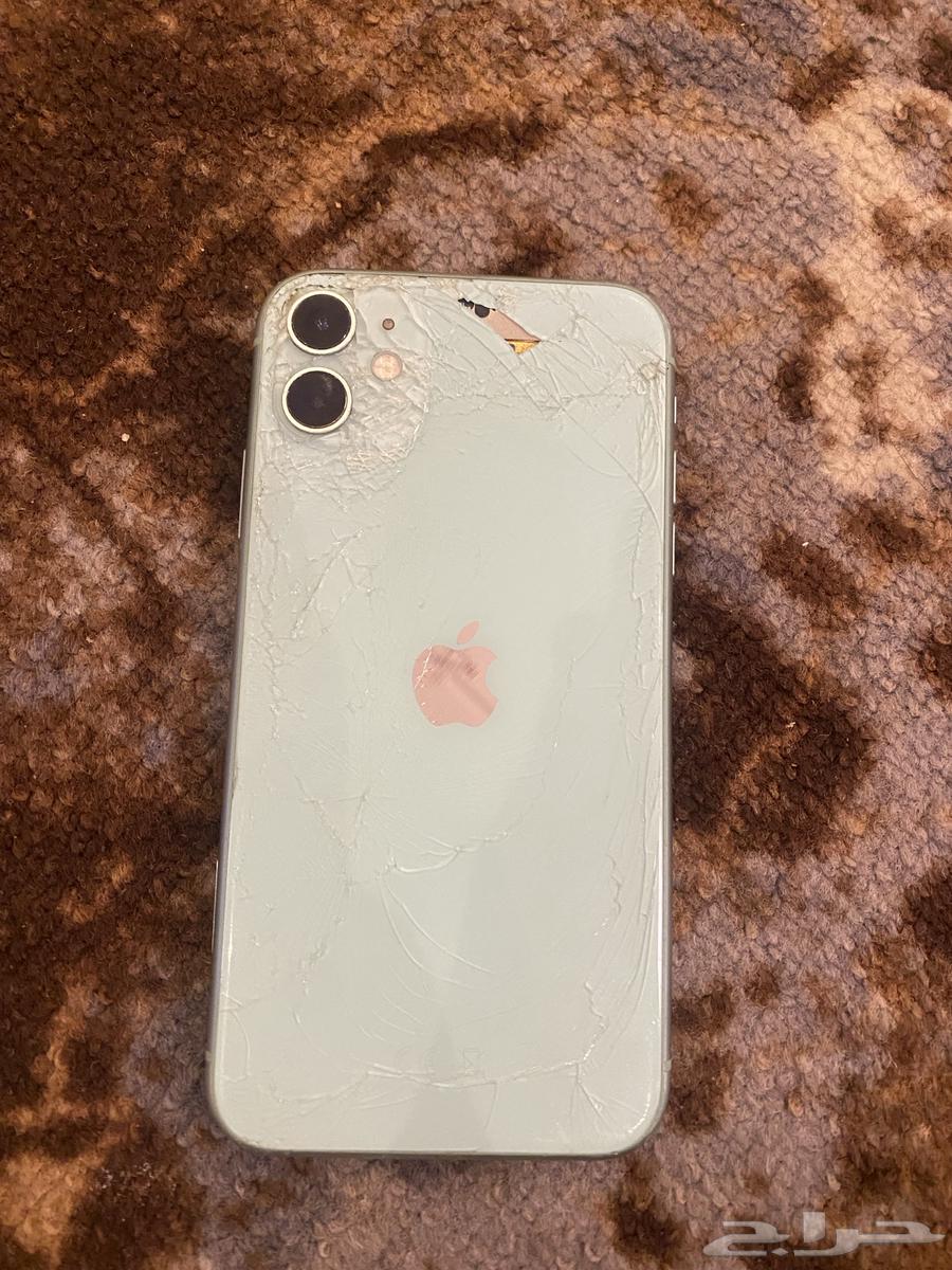 The device from the company iPhone iPhone 11 regular and iPhone 11 Pro Max63417952270978111