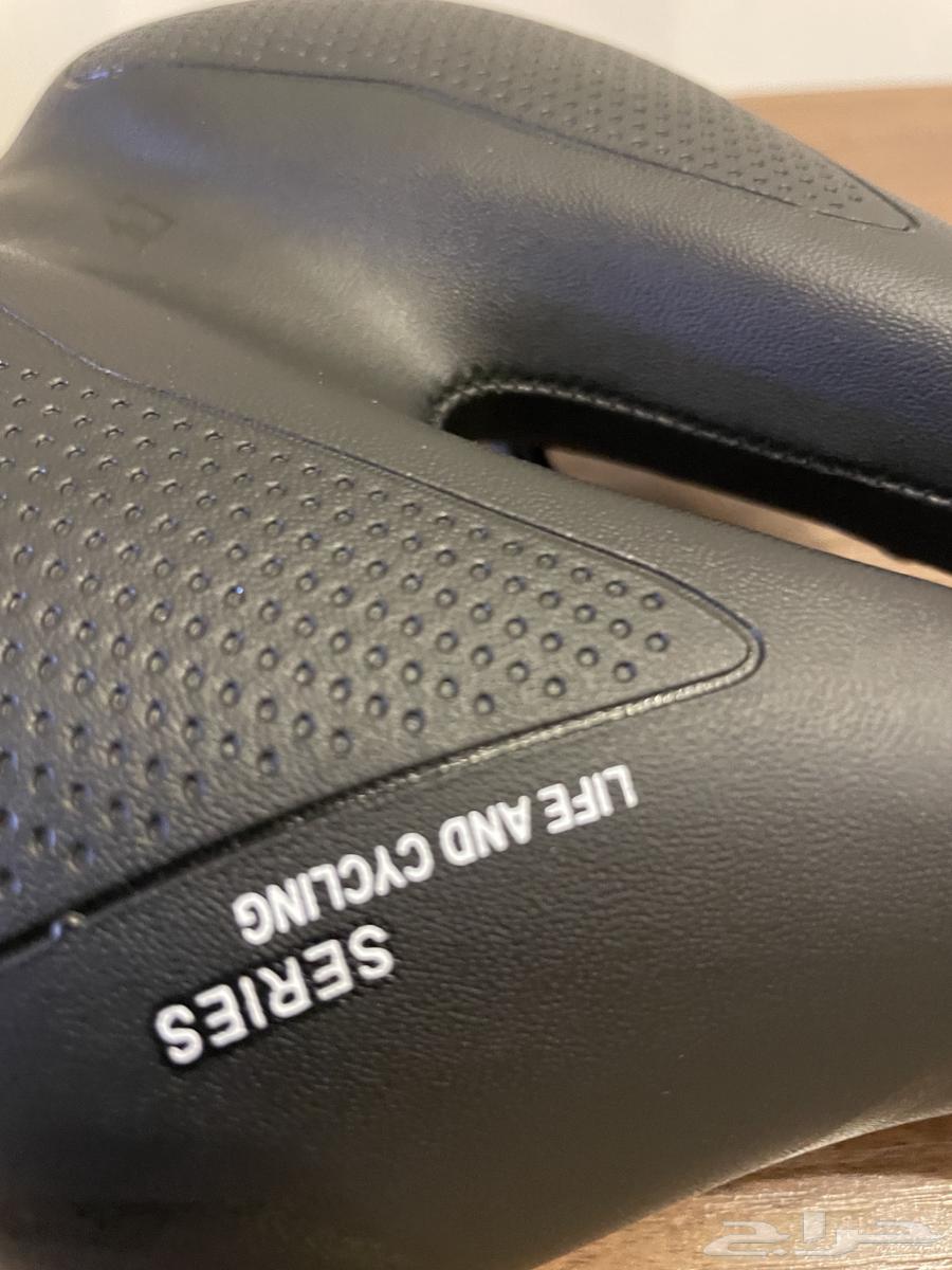 A new professional bicycle seat634139448569621122