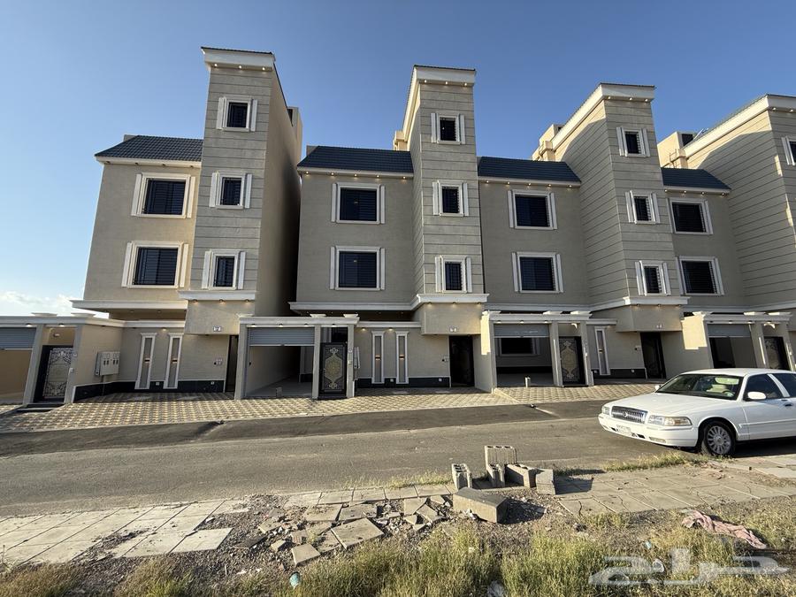 For sale: Ground floors with courtyard in Al-Jawhara Al-Mahalla, Abha629192253201951119