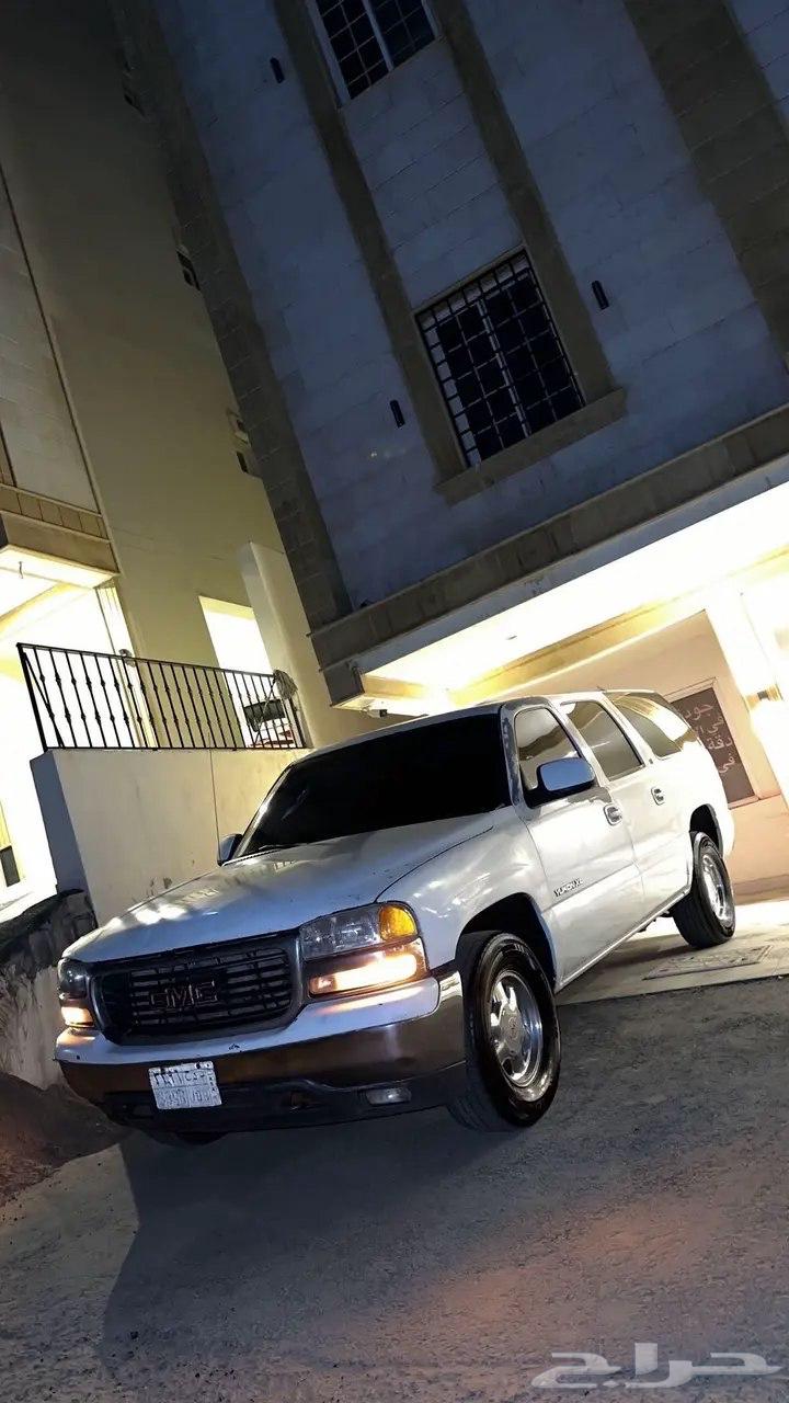 GMC Yukon 200363612404196226112
