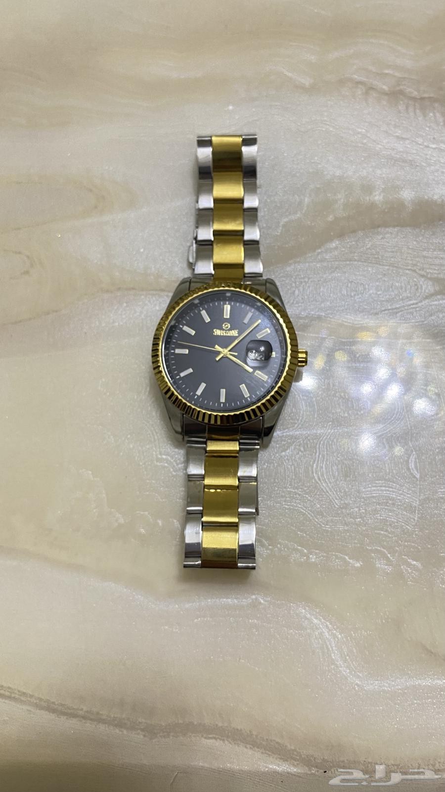 ساعة يد رجاليه استيل swiszone gold نظيفه جدا63042079299842112