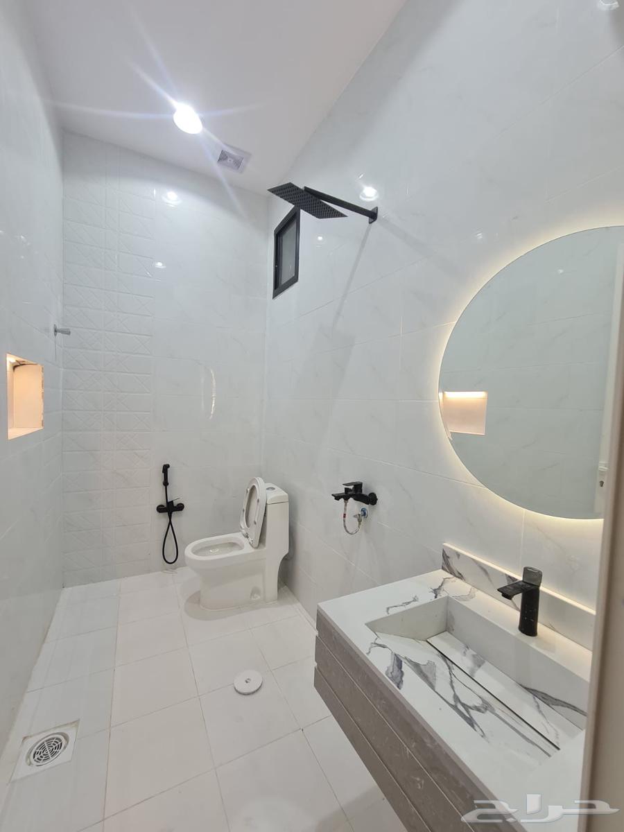 For sale: a floor and an apartment in Al-Yarmouk district, Hofuf Al-Batin62896087847938113