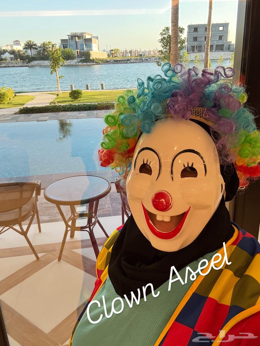 Cartoon characters, ice cream, cotton candy, popcorn, dates and potato chips63032724680706111