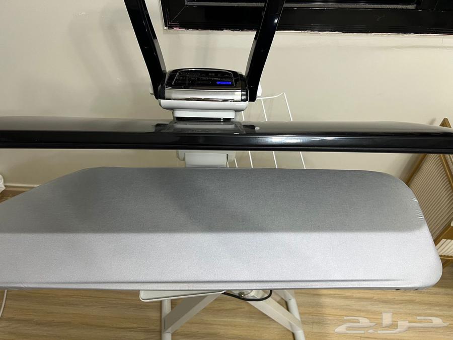 Clothes iron63412689417602112