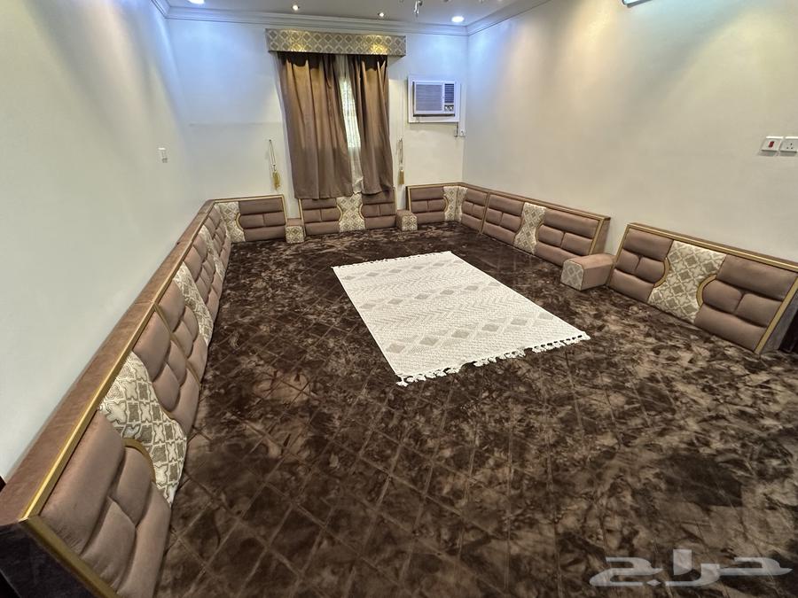 كنب طهريه مع ستاره مع طاولة تلفزيون63410589329921112