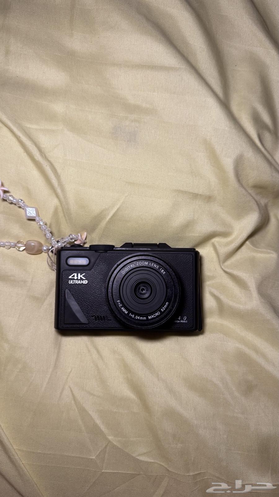 Digital camera63404505490690112