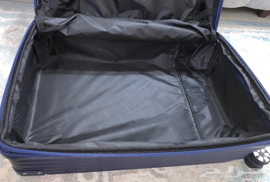 A large unused travel bag, new.63402088796673113