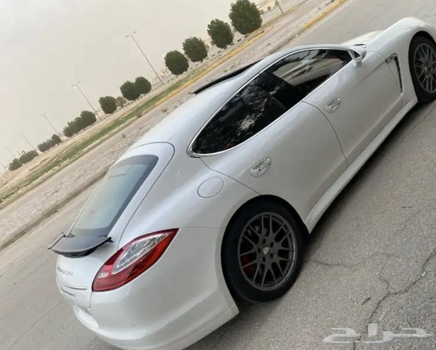 Porsche Panamera Turbo63613094951297111