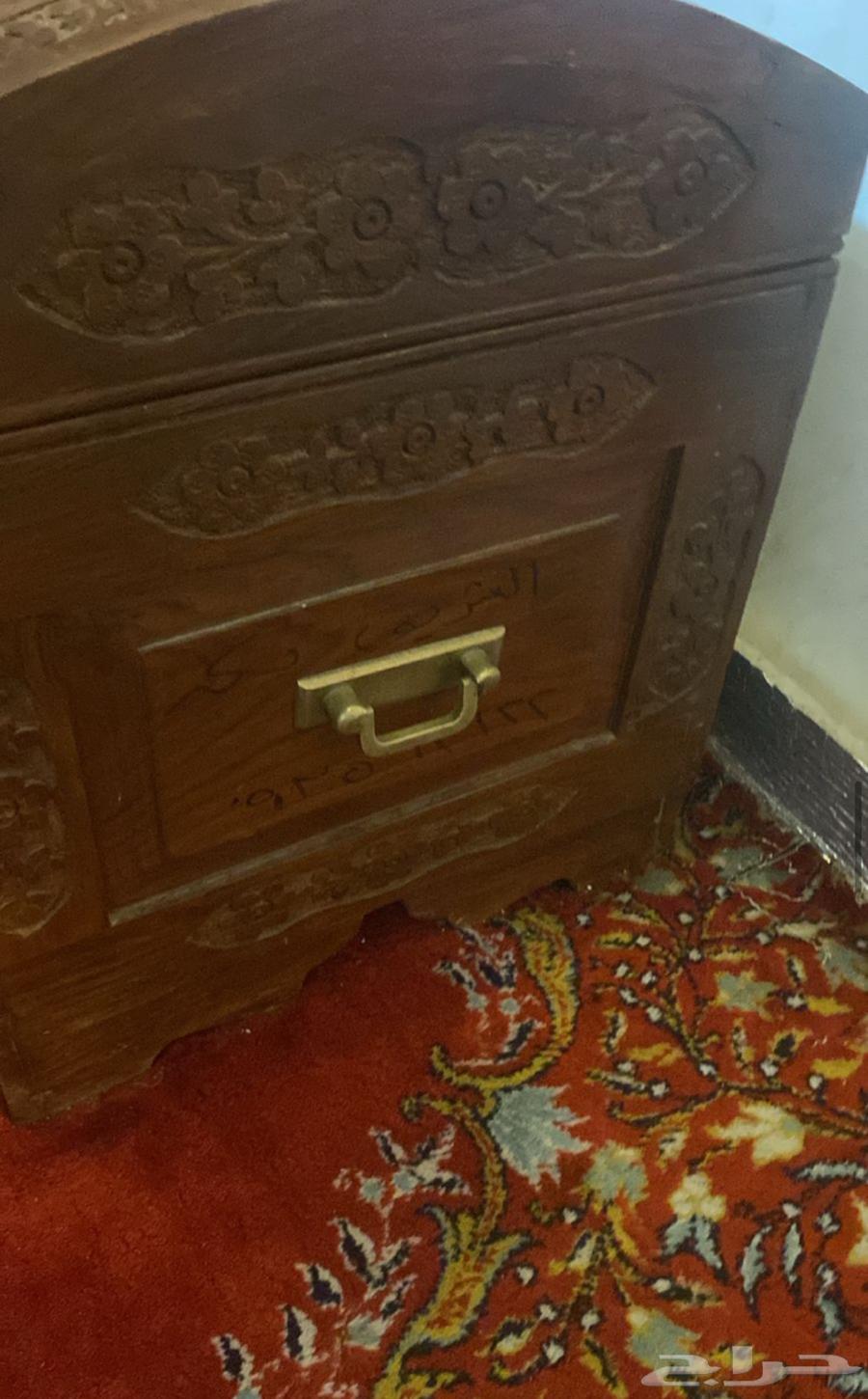صناديق تراثية منقوشة يدويا  ومطعمة بالنحاس-نوادر63404114076930114