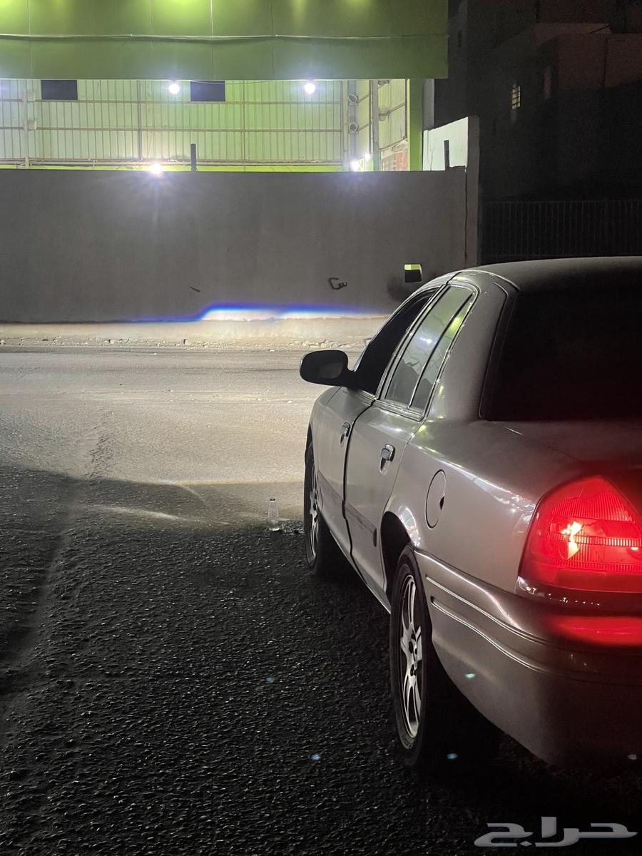 Specialist in adjusting and installing lenses for all cars630322973027861119