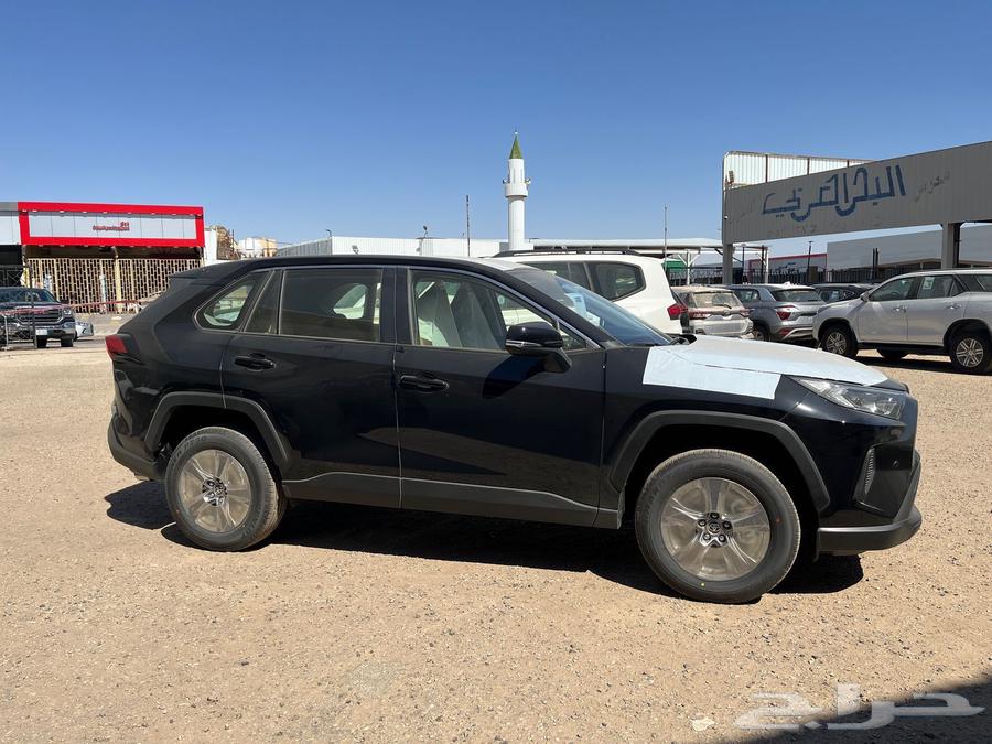 تويوتا راف فور 2025 LE دفع امامي63613086397314111