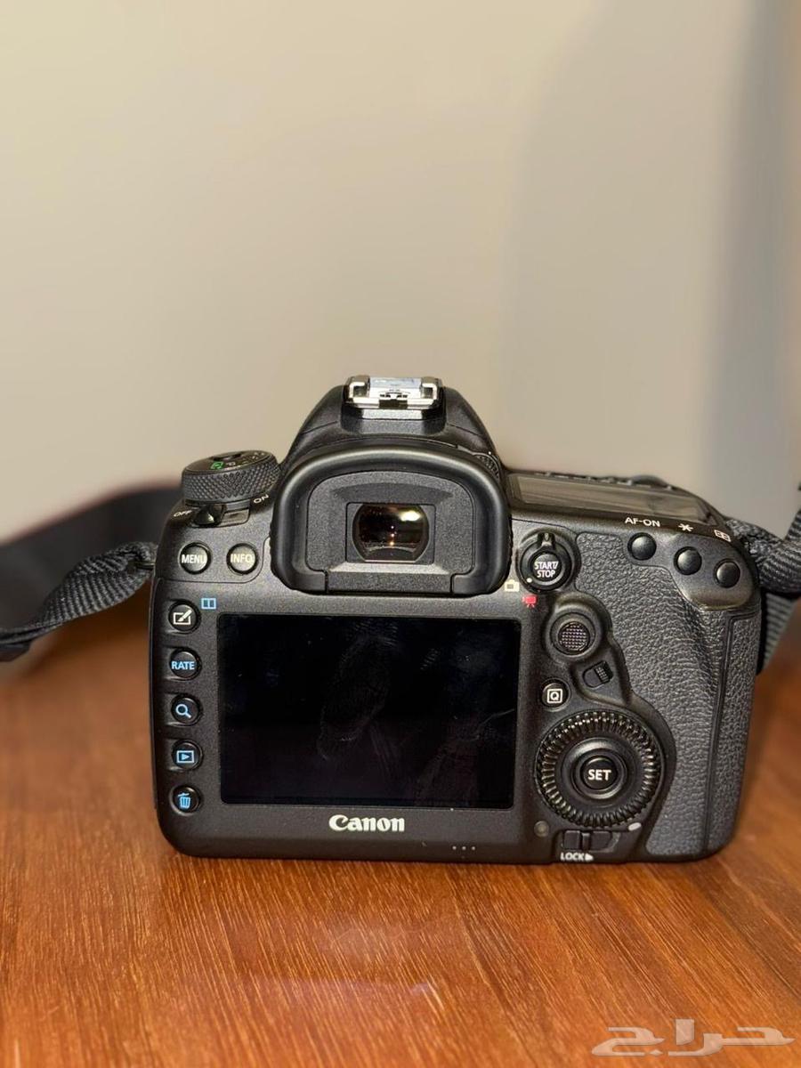 كاميرا كانون 5D Mark IV (22الف شاتر) فقط مع العدسه جديده63402894946946113