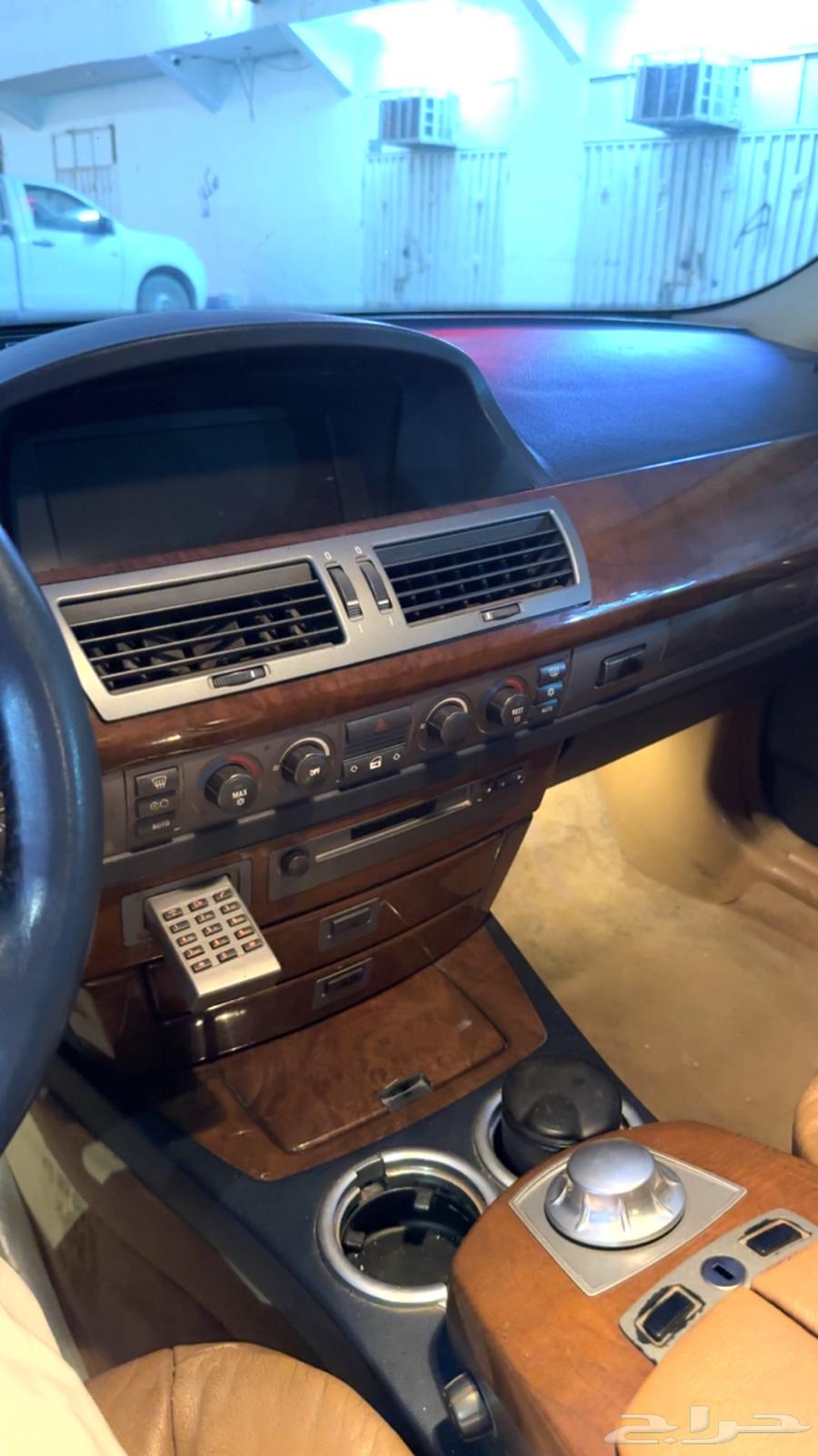 BMW63612775850883113